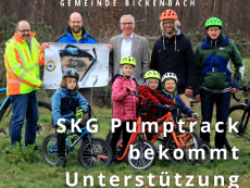 Erste Großspende für den Pumptrack 
